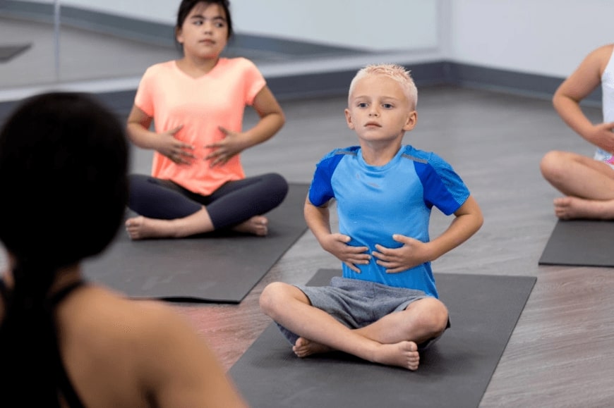 Tại sao phải học cách hít thở khi tập yoga?