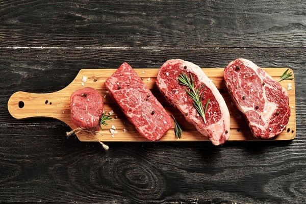 100g Bò bao nhiêu protein? So sánh protein các loại thịt bò
