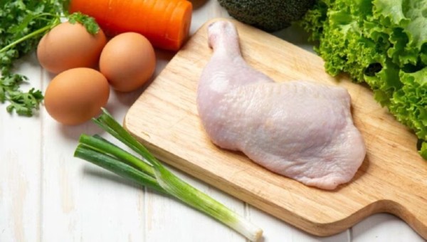 Gan gà bao nhiêu protein so với các nguồn protein khác