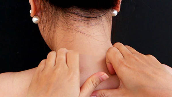 Massage và xoa bóp vùng cổ vai gáy