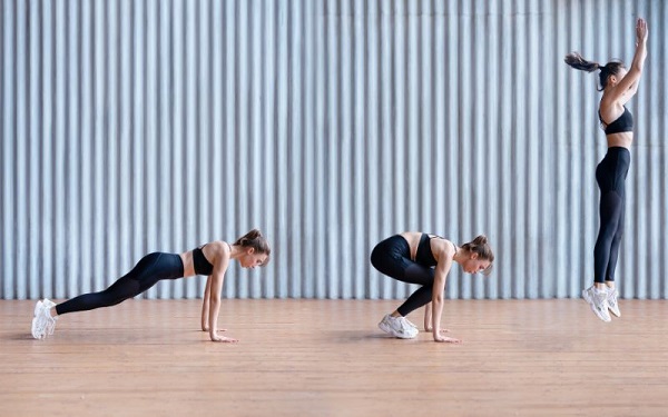 Burpee là một bài tập kết hợp giữa động tác ngồi xổm, chống đẩy và bật nhảy