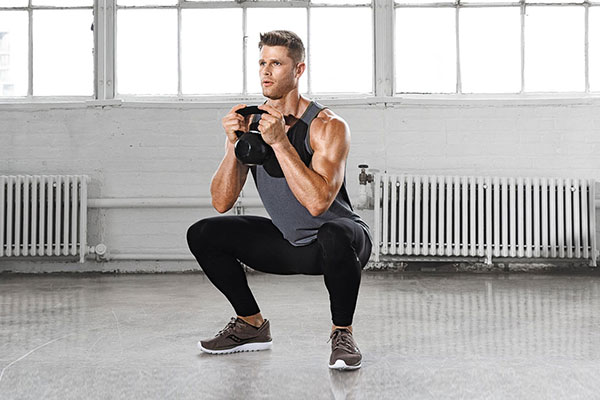 Hướng dẫn kỹ thuật Goblet Squat đúng chuẩn