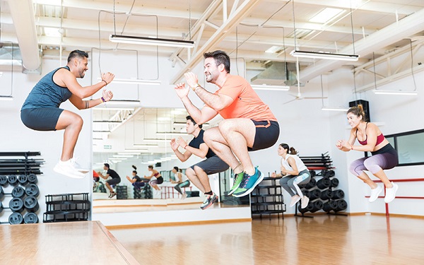 Plyometrics thường được gọi là "huấn luyện bật nhảy"